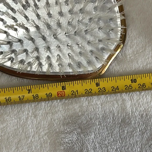 Vintage Brush with embroidery details! - Picture 11 of 12